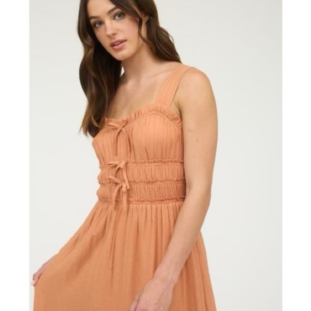 New with tags! Stunning Blu Pepper Peach Maxi Dress